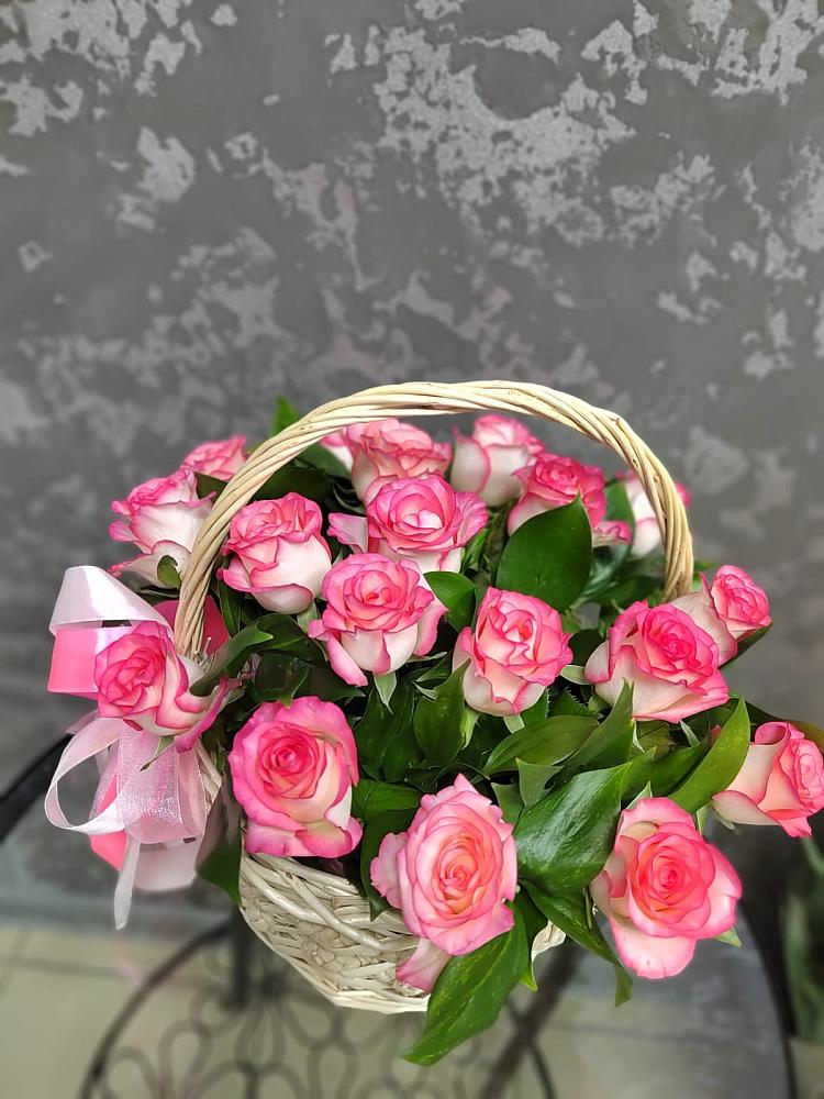 Цветочная композиция из Розы в корзине в Дергачах
