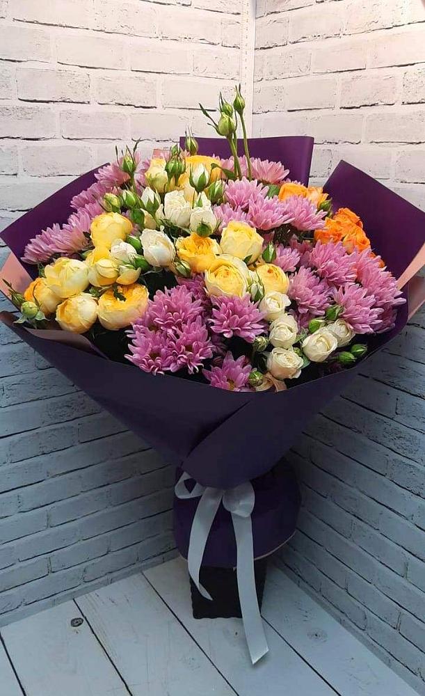 Букет цветов из: Хризантемы и Розы в Дергачах