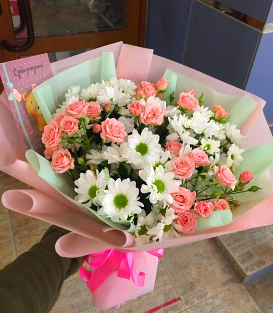 Букет цветов из: Розы и Хризантемы в Дергачах