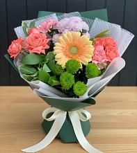 Букет цветов из:  Гвоздики, Розы, Герберы и Хризантемы #REPLACE_PRED# Дергачах