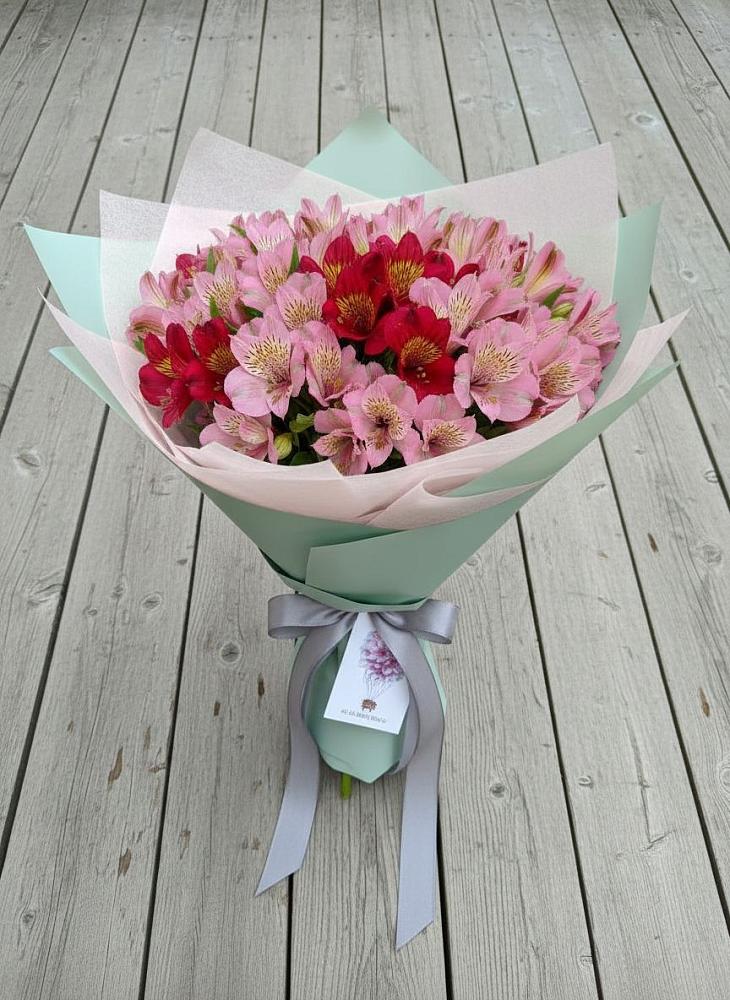 Букет цветов из: Альстромерии в Дергачах