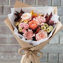 Букет цветов из:  Гвоздики, Хризантемы и Розы в Дергачах