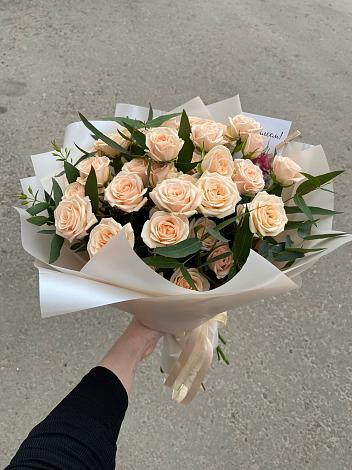 Букет Кремовые розы Латте в Дергачах