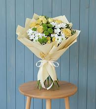 Букет цветов из:  Хризантемы и Розы в Дергачах