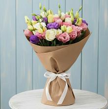 Букет цветов из:  Лизиантусы в Дергачах