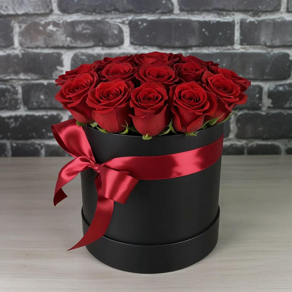 Цветочная композиция из Розы в шляпной коробке в Дергачах